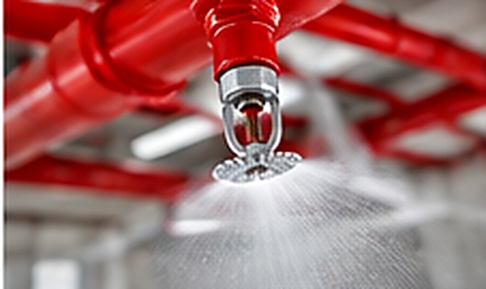 Automatic fire sprinkler system and sprinkler pipework